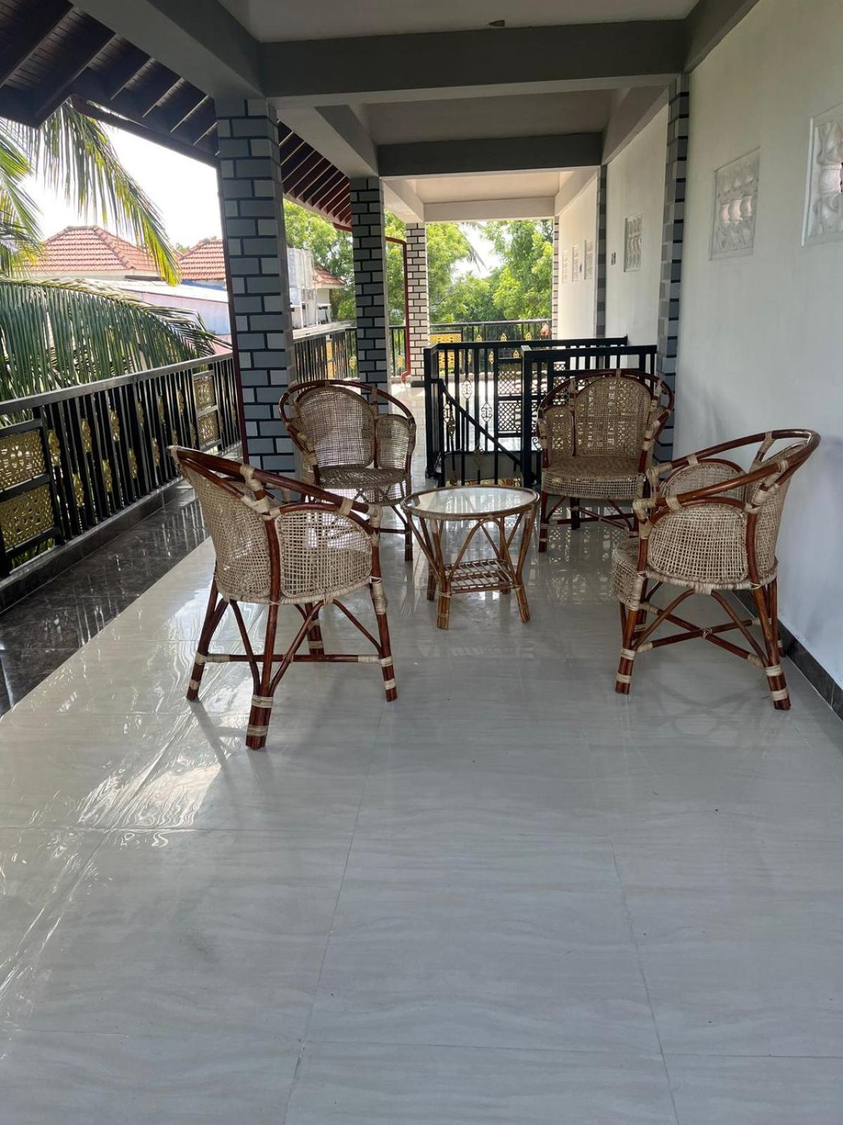 J & J Homestay جافنا المظهر الخارجي الصورة